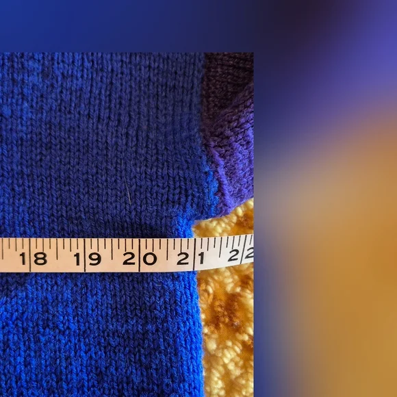 Handmade Abstract Sweater - Picture 2 of 4